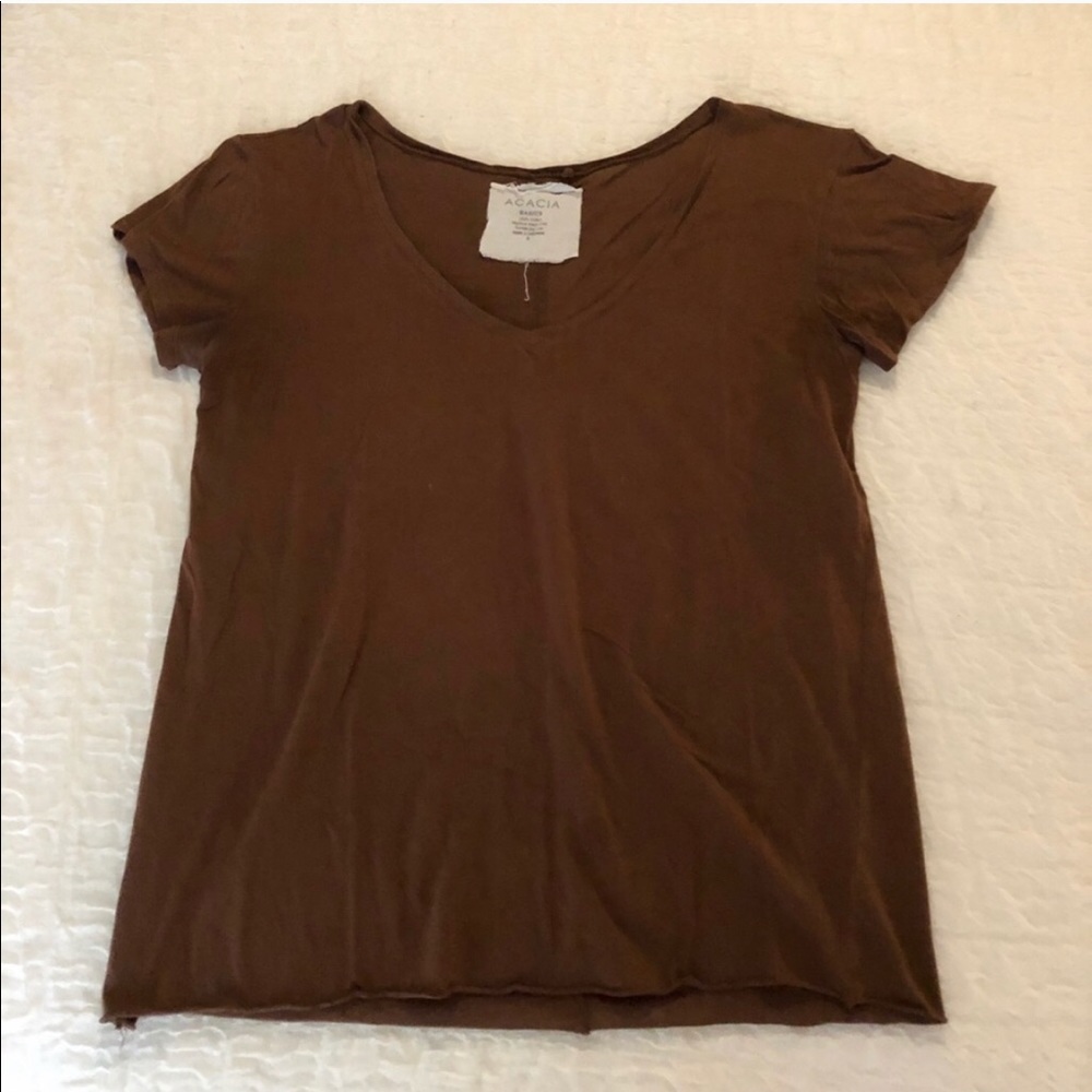 Acacia Basics Tee